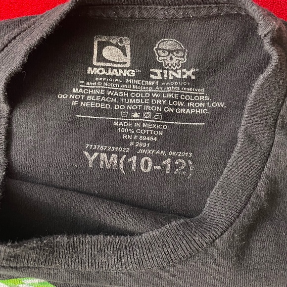 Mojang Jinx Boy's Short Sleeve Minecraft "Creepers Gonna Creep" T-Shirt Sz: YM - Picture 4 of 6